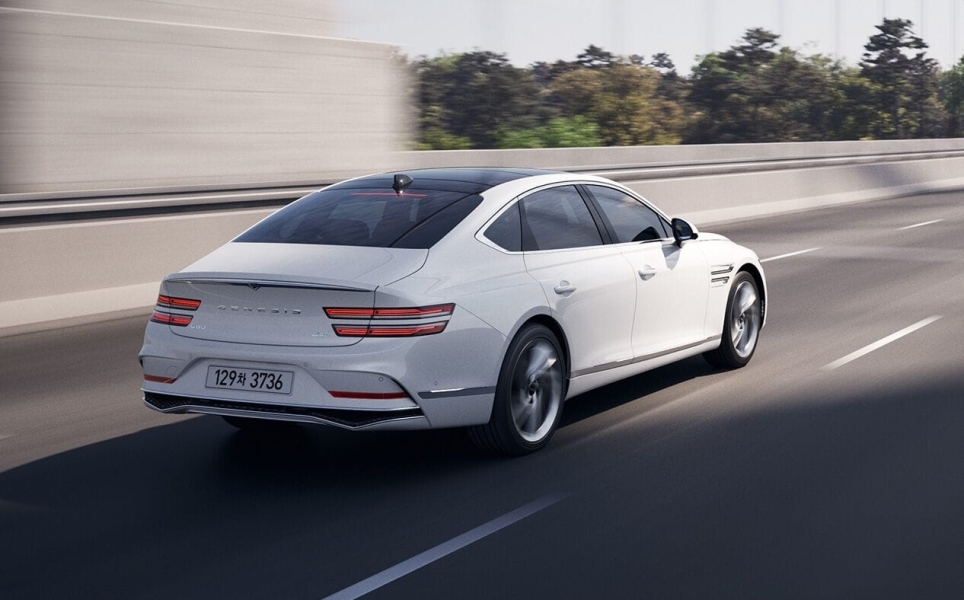 Hyundai G80, ҚАТАР АУЫСТЫРУ КЕЗІНДЕ КӨМЕК ФУНКЦИЯСЫ БАР ЕКІНШІ БУЫННЫҢ АВТОМАГИСТРАЛЬ БОЙЫНША ЖҮРГІЗУ КӨМЕКШІСІ